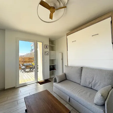 Surf Lodge, Les Estagnots, Beachfront, Couple